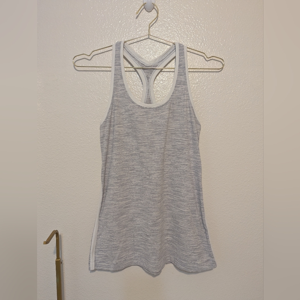 Lululemon Tank Raverback - Picture 3 of 4